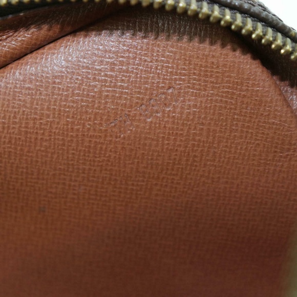 Authentic Louis Vuitton Clutch Marly Dragonne GM - Picture 8 of 8